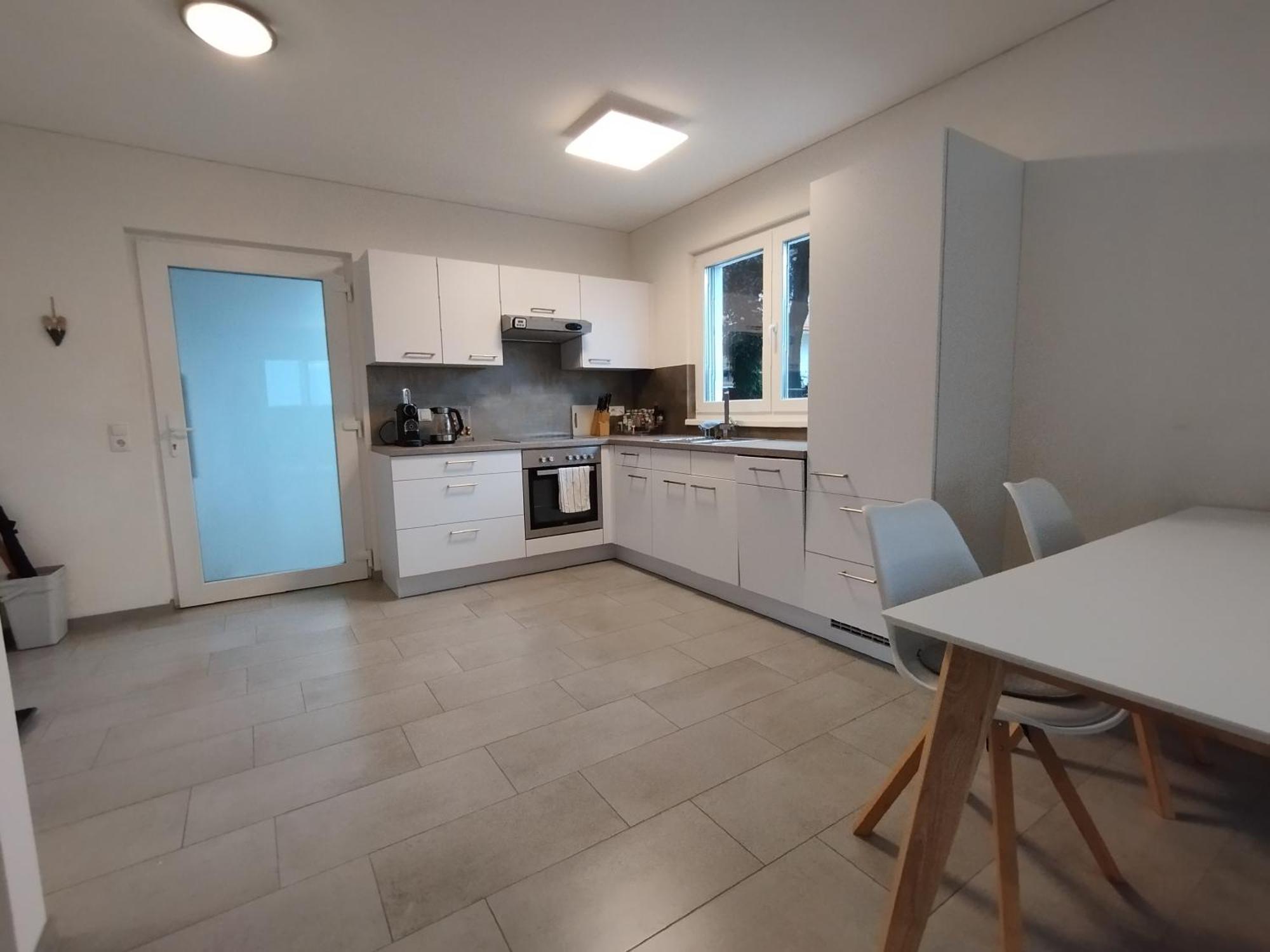 Crown Living Design Apartment - Gratis Parkplatz - Wlan - Kueche - Self Check-In Altach Exterior photo